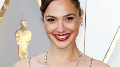 gal gadot topless|Image of 'topless' Gal Gadot whips internet into a frenzy .